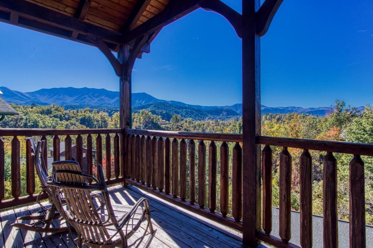Lazy Bear Lodge, Hot Tub, Resort Pool, Wifi, 1089 Free Tickets Each Paid Day, Dollywood And More ガトリンバーグ エクステリア 写真