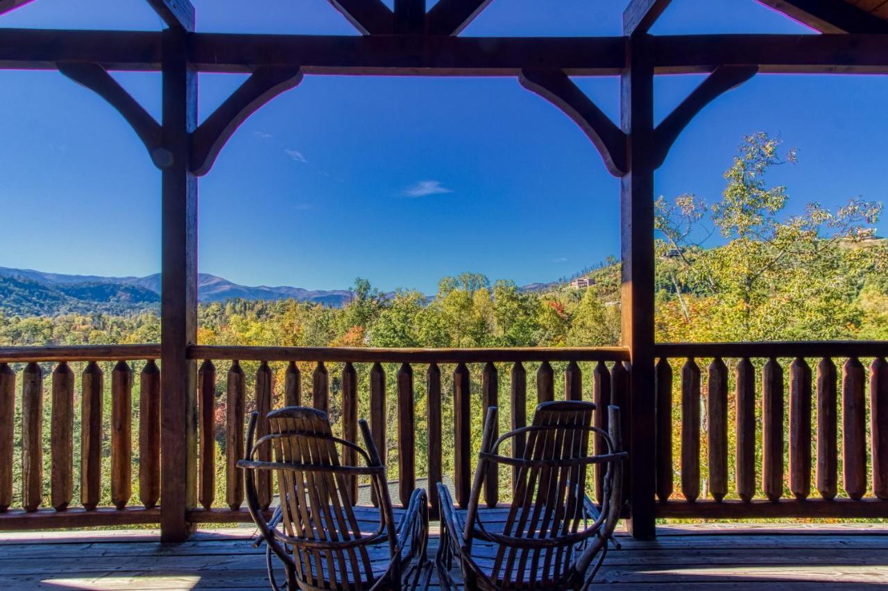 Lazy Bear Lodge, Hot Tub, Resort Pool, Wifi, 1089 Free Tickets Each Paid Day, Dollywood And More ガトリンバーグ エクステリア 写真